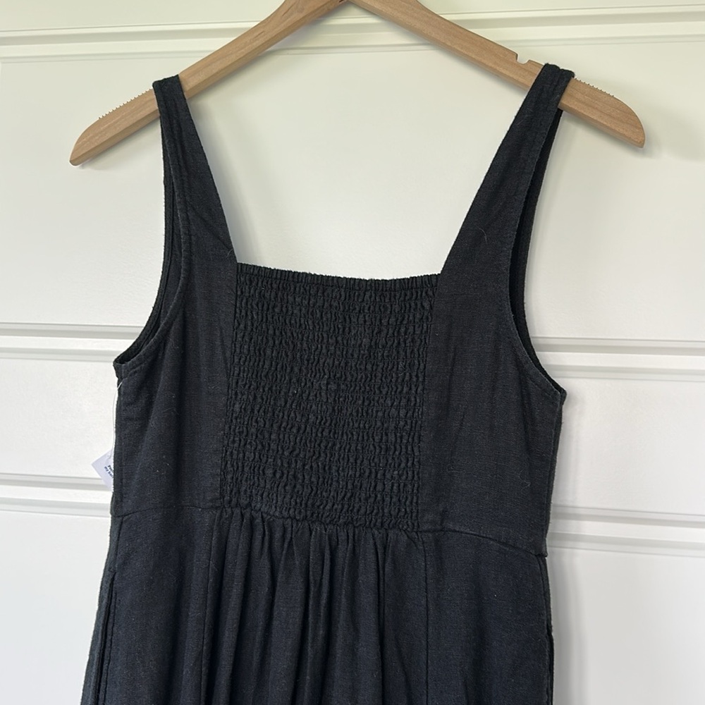 Black Sleeveless Linen-Blend Dress w/ Sweetheart Neckline - Picture 3 of 3